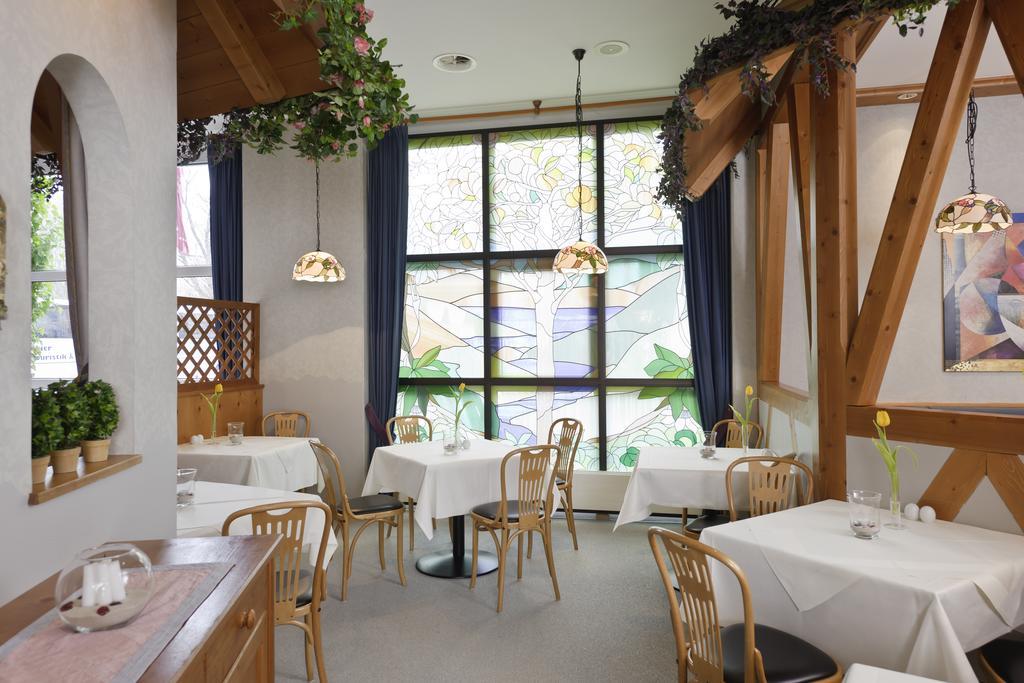 Arvena Kongress - In Der Wagnerstadt Hotel 4*